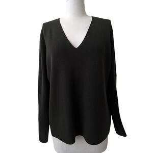 allude 100% virgin wool v-neck sweater